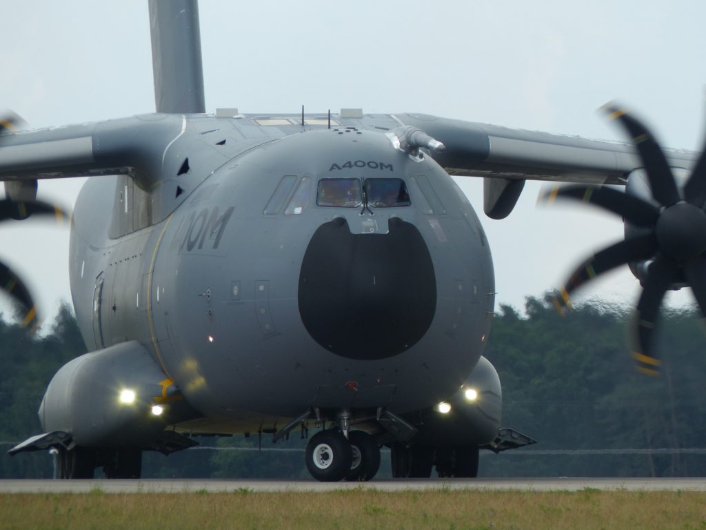 A400Mは欠陥機？- エアバスの山積する問題